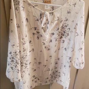 Vintage White Floral Peasant Blouse